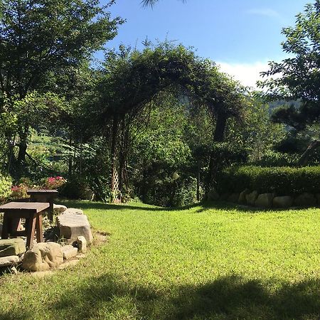 Sicily Pension Hongcheon Exterior photo